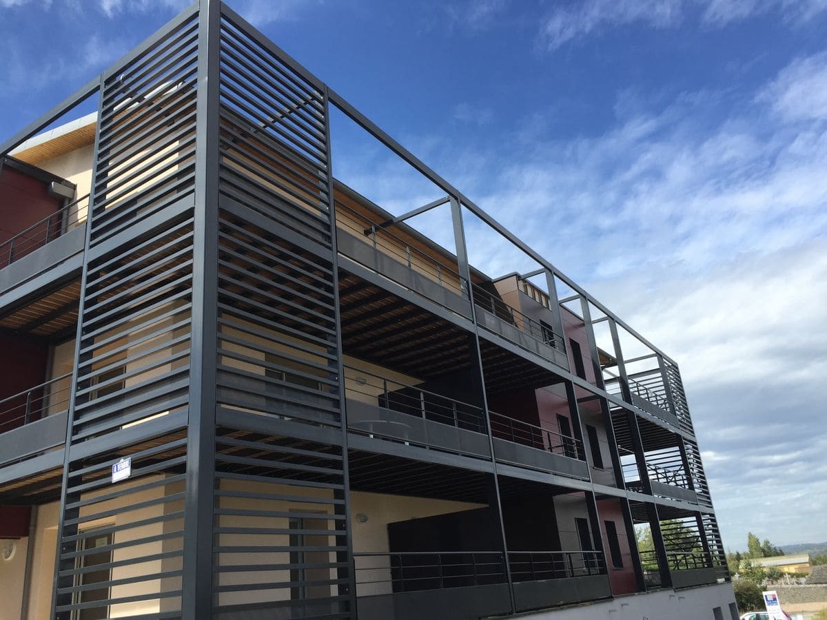 Collectif structure en métal pour bâtiment Laissac